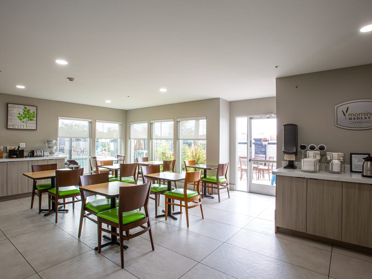 Breakfast room at Sleep Inn Phoenix North